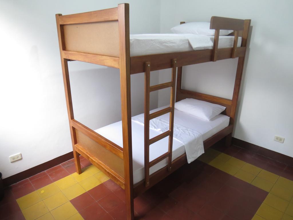 Hostal Casa Prado Medellin Ngoại thất bức ảnh